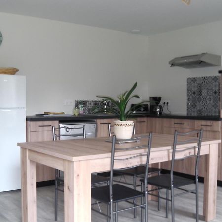 Meuble 2/4 Personnes Villa Noaillac Екстериор снимка